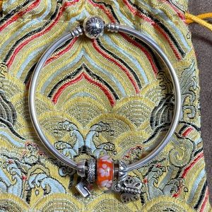 Pandora Bangle Bracelet 925 w/ 4 Pandora Charms EUC